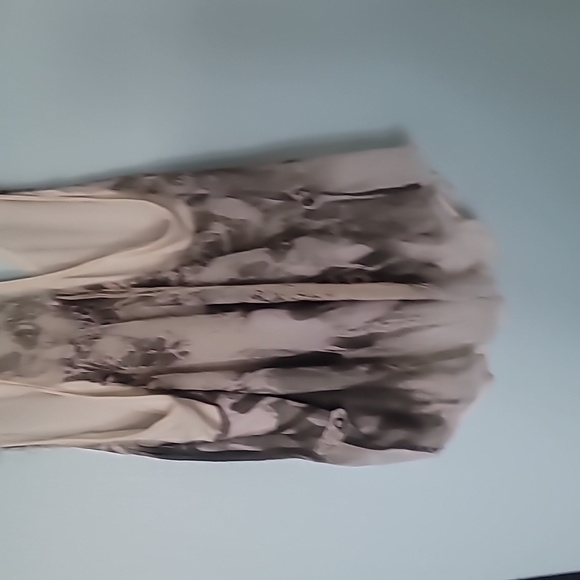 Go by GoSilk Tank Top Ivory G 100% Silk Sheer Hem Raw Edge Sleeveless‎ Blouse - Picture 11 of 14